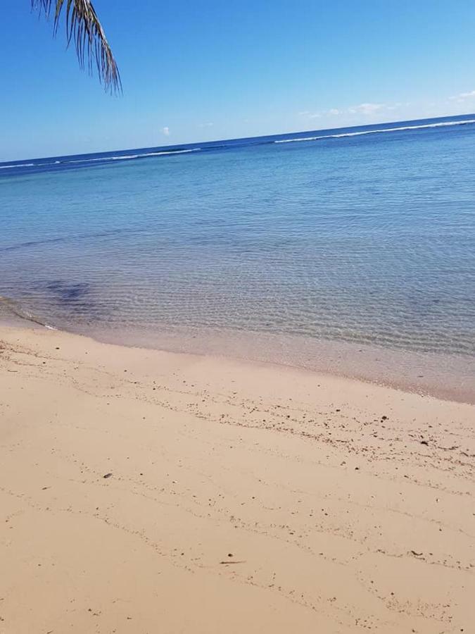Vacation Beach Fales Hotel Manase Eksteriør billede