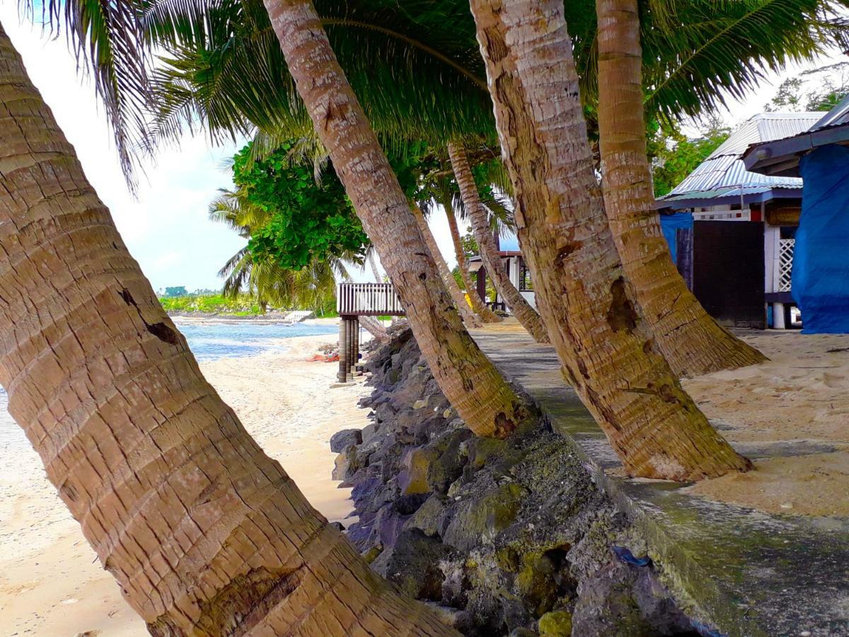 Vacation Beach Fales Hotel Manase Eksteriør billede